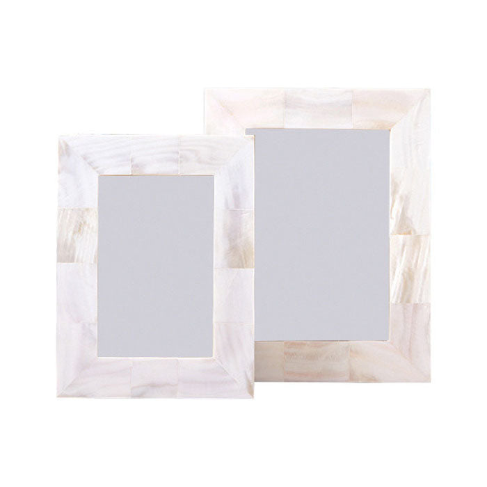Pearly White Frame Photo